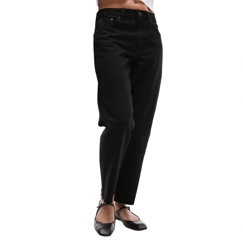 🚨FINAL SALE! PRICE IS FIRM🚨NWT TopShop Black Straight Leg Jeans - Picture 2 of 5